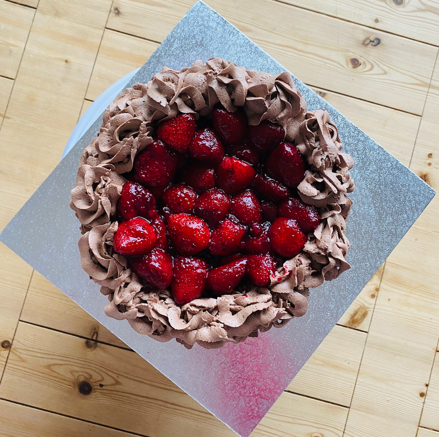 Berrylicious Chocolate Cake